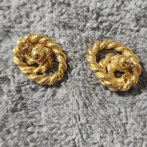Elegant Monet Gold-Tone Twisted Knot Earrings - Picture 2 of 2